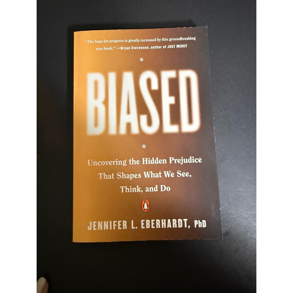 Biased by Jennifer L Eberhardt PhD Paperback Penguin Books Sociology 2020